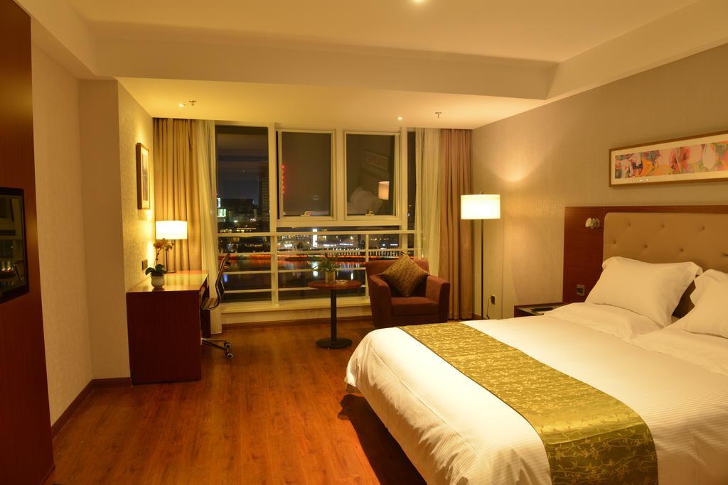 Yitel Ningbo Old Bund Hotel Zimmer foto